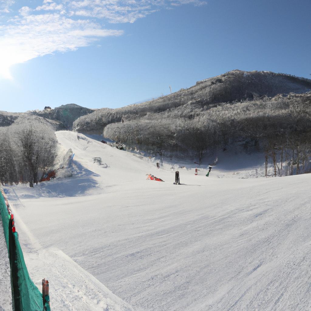 0514c332-02bb-4868-bfc4-f9c41fca3c55-vacation_image-mountain-snowboarding-at-ski-resort